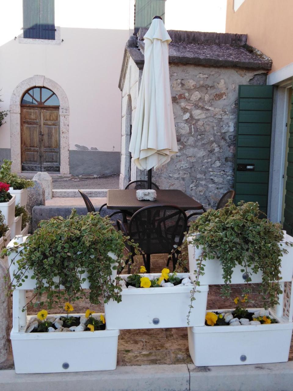 Casa Del Capitello Apartment Caprino Veronese Exterior photo